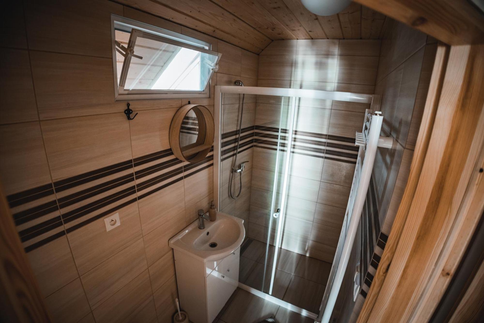 Eden Guest House Breznóbánya Kültér fotó