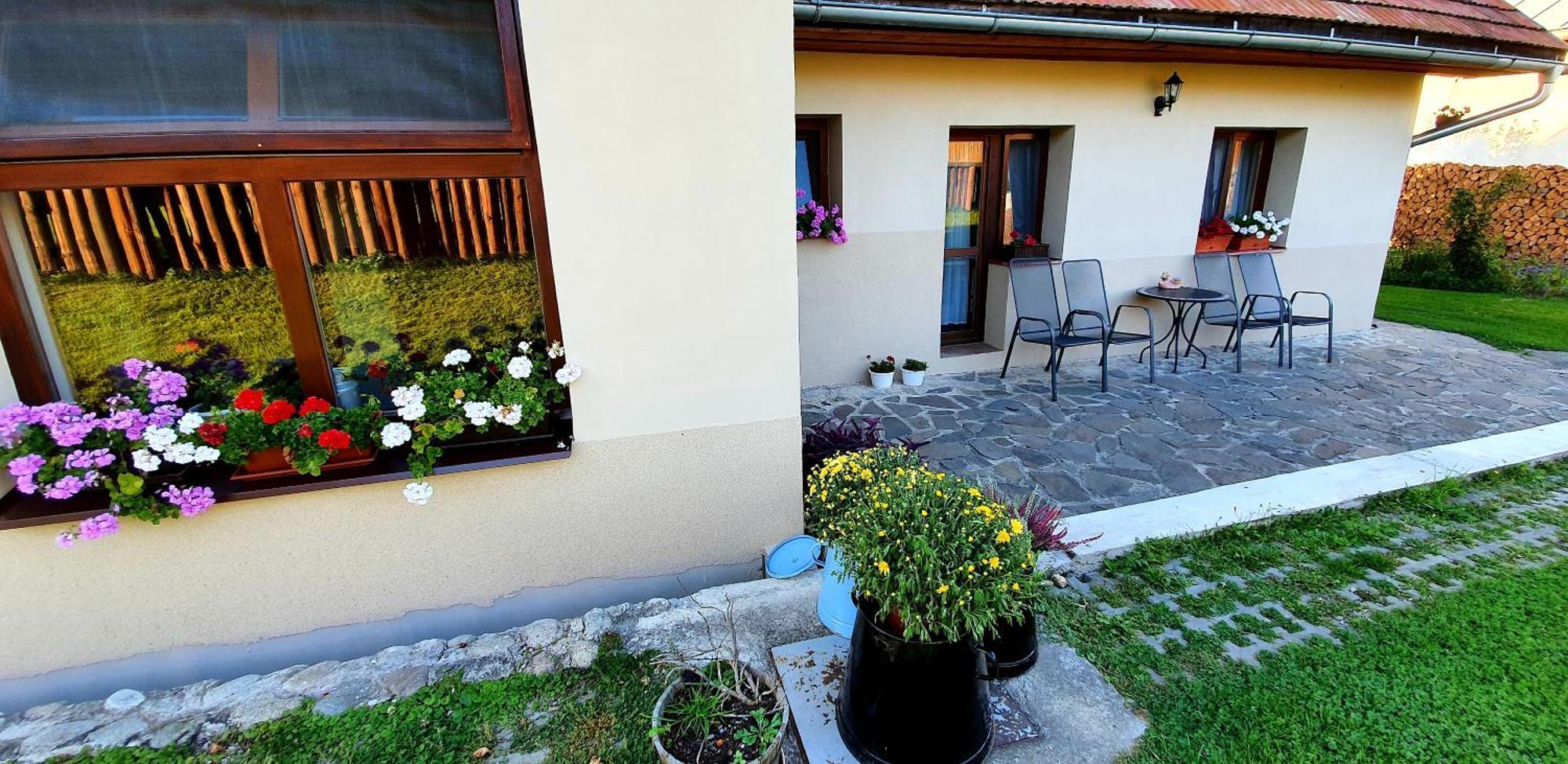 Eden Guest House Breznóbánya Kültér fotó